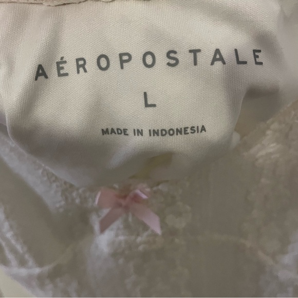 Aeropostale white laced shirt w pink bow 🎀 - Picture 4 of 4